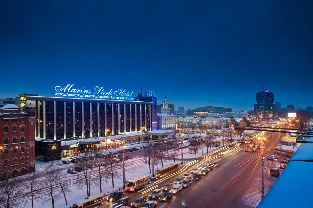 Maksim Hotel Ekaterinburg Exterior foto